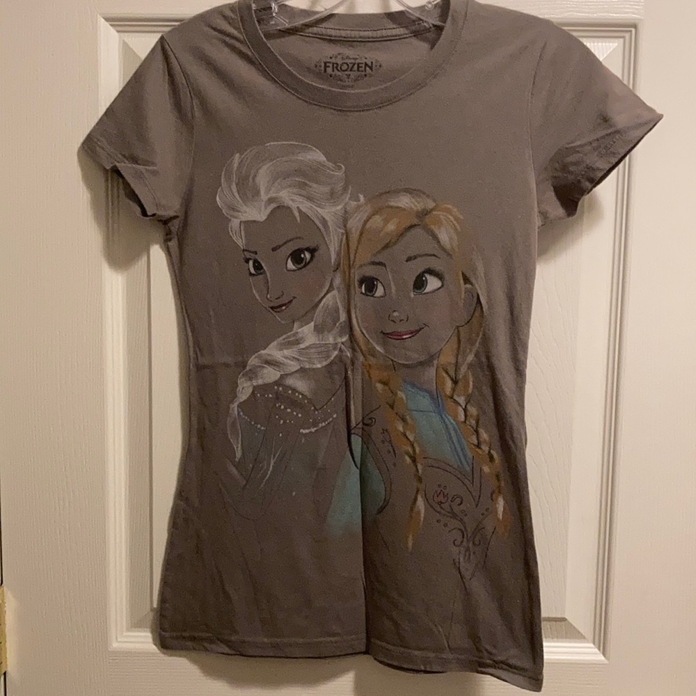 Disney Junior’s Frozen Short-Sleeve Shirt (size: junior’s M)